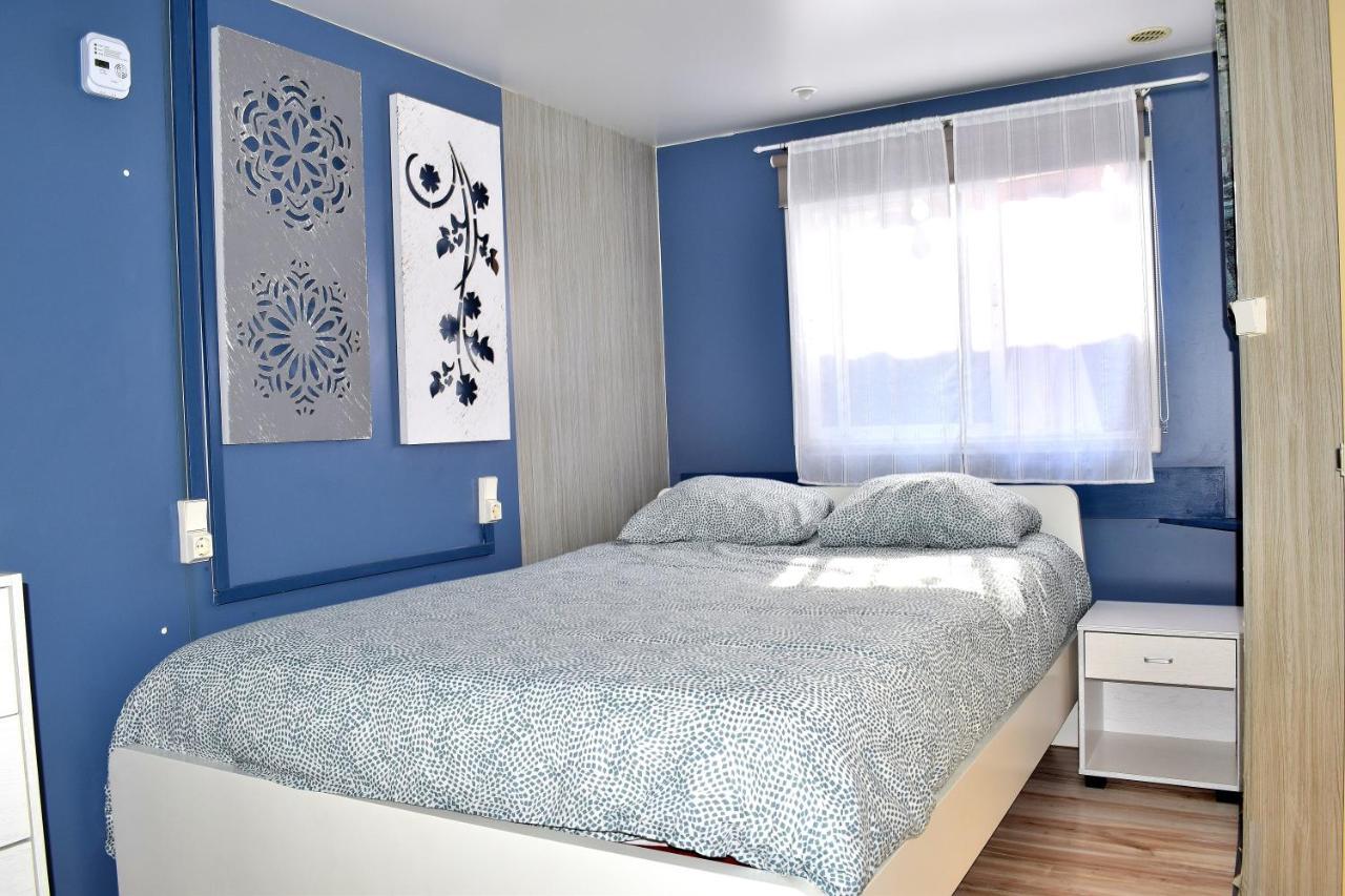 Отель Casita Movil En Camping De La Manga Экстерьер фото